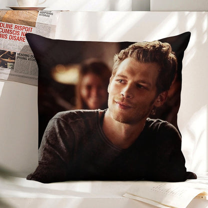Klaus Mikaelson Linen Throw Pillow Cover