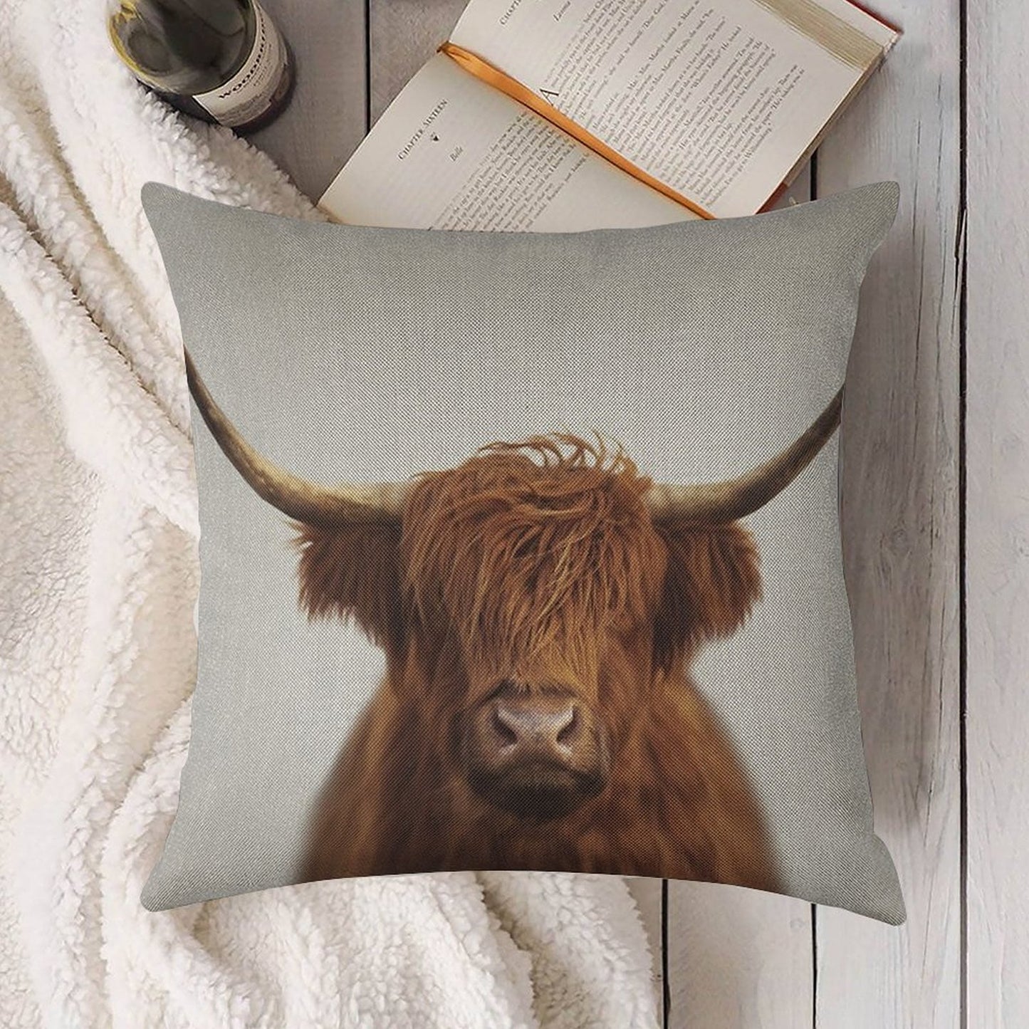 Highland Cow - Colorful Linen Throw Pillow Cover