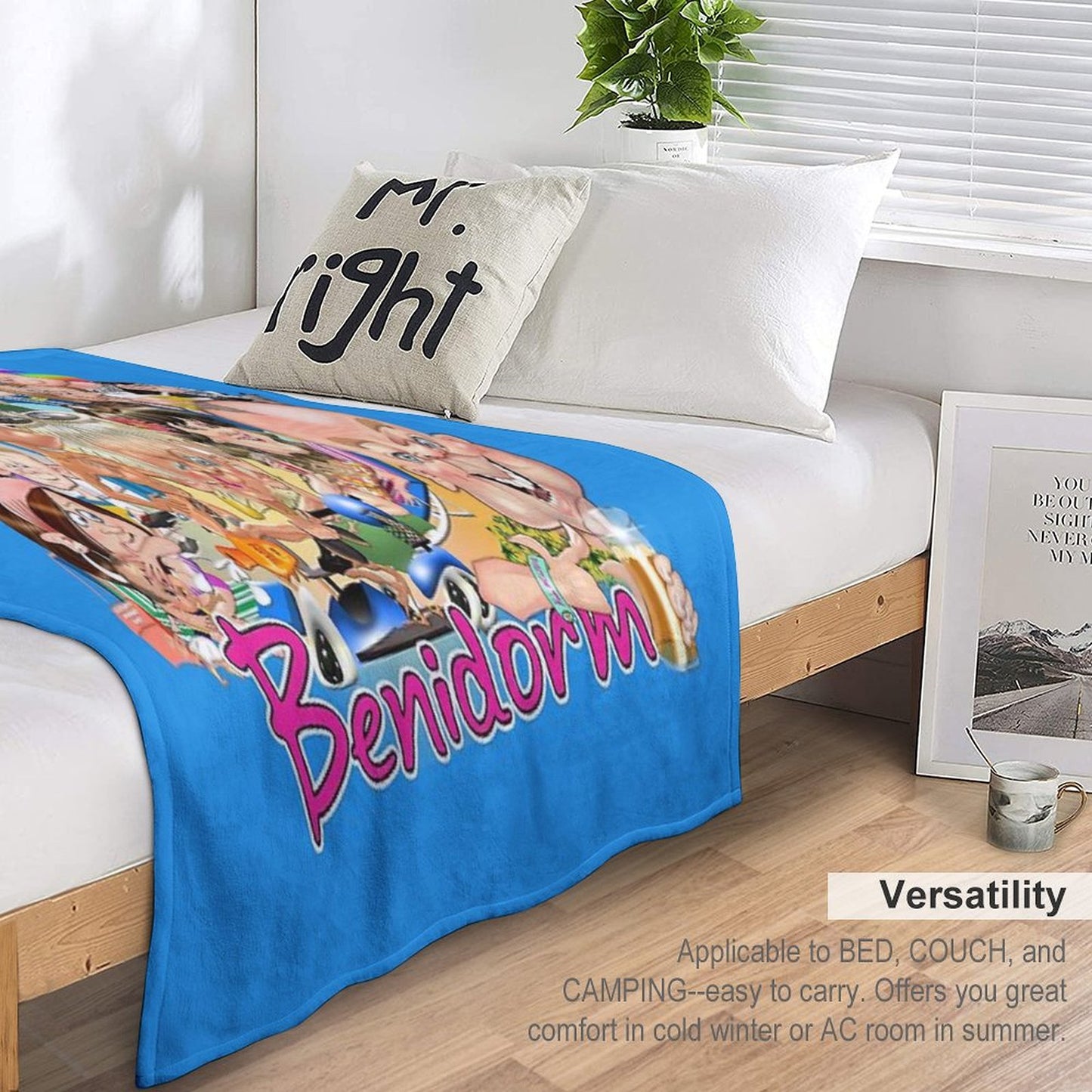 Benidorm! Throw Blanket