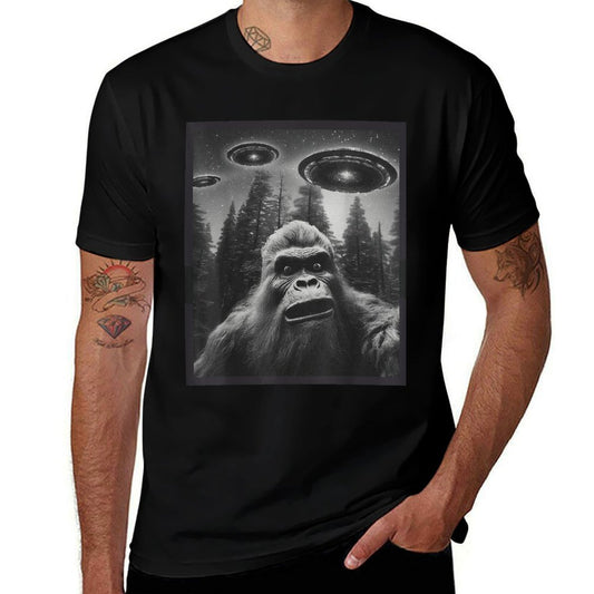 CAT Funny Graphic For Men Women Bigfoot Sasquatch Alien UFO  Fade-proof Color T-Shirt